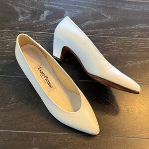 Evan Picone White Leather Heels